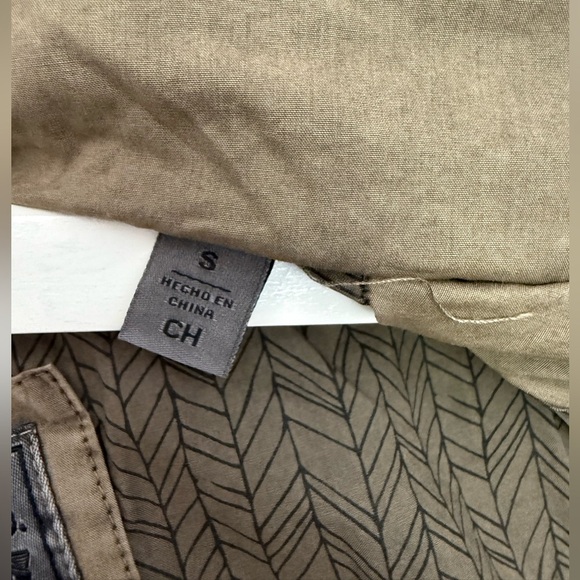 Levi's Beige Utility Vest - Picture 8 of 10